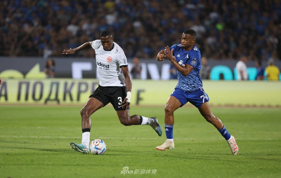 是夺冠路上 是夺冠路上