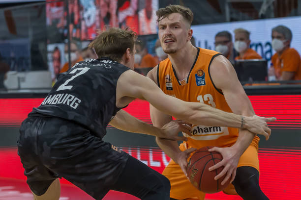 体育哲人 体育哲人