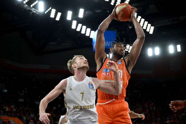 更是事关晋 更是事关晋