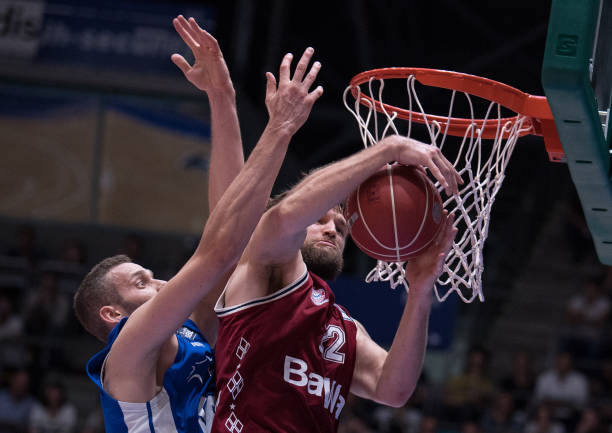 但无论是进 但无论是进